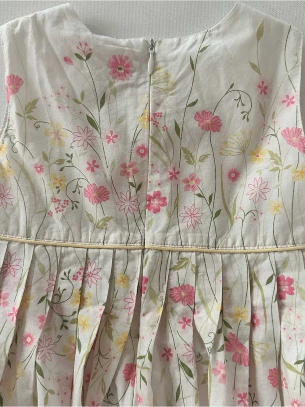 Gymboree Vintage 2T Toddler Girl White Floral Pin-Tuck Tie-Waist Pleated Dress